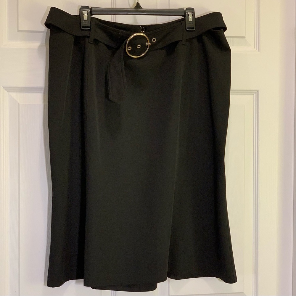 DIZARO Collection Black Skirt with Belt Size 20